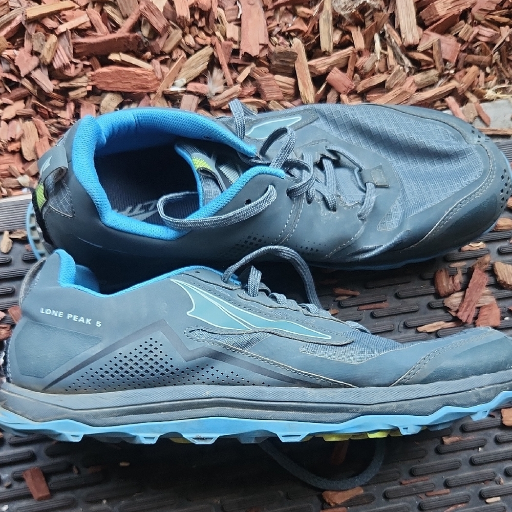 Altra Blue Lone Peak 5 Shoes